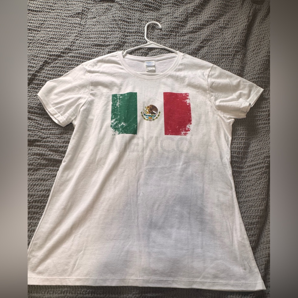 Women’s White  Mexican flag T-Shirt - size large